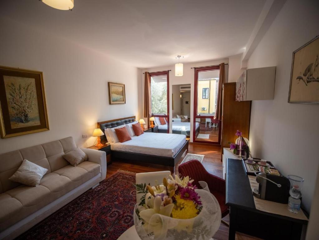 Aparthotel Ego'